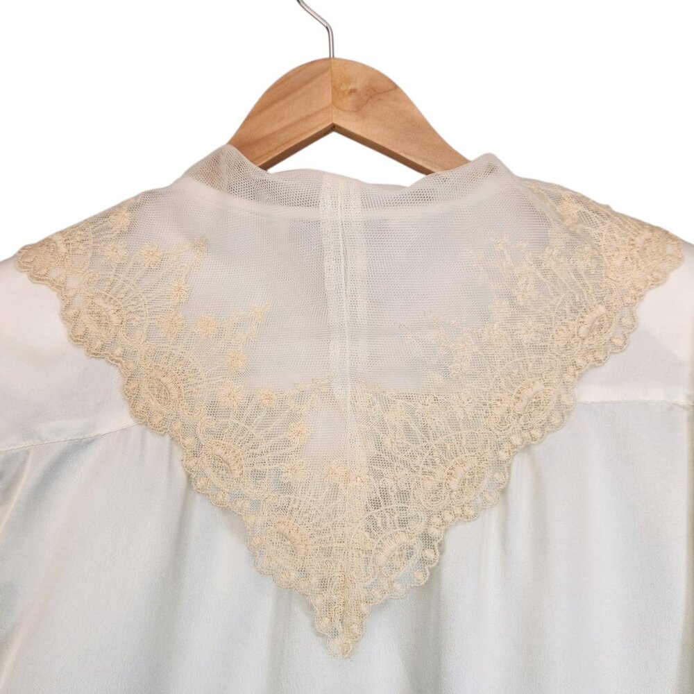 Vintage 80s Satin Lace Shawl Neck Button Down Cream White Cape Regency Victorian - Picture 5 of 10